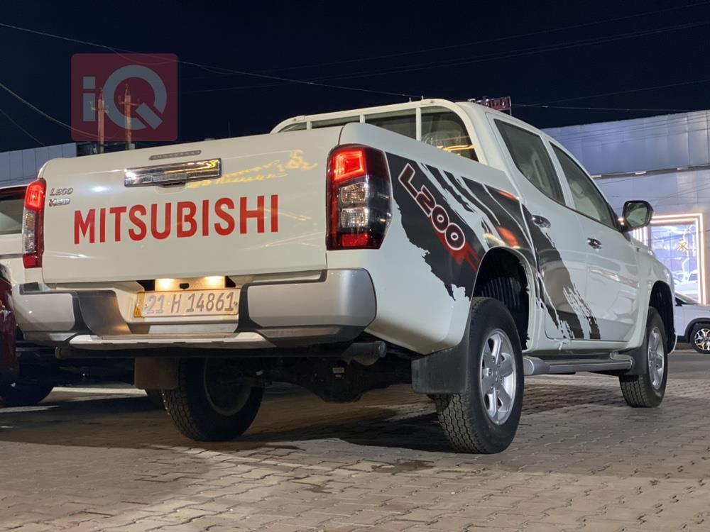 میتسوبیشی L200